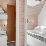 2 Bedroom Gorgeous In *