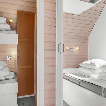 2 Bedroom Gorgeous In *