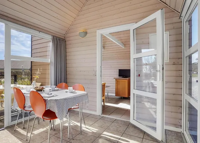 Holiday home 2 Bedroom Gorgeous In