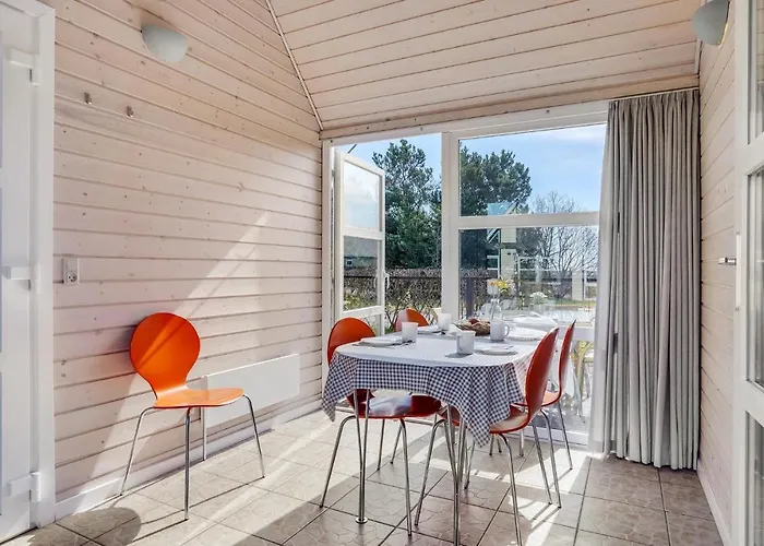 2 Bedroom Gorgeous In Holiday home Hadsund