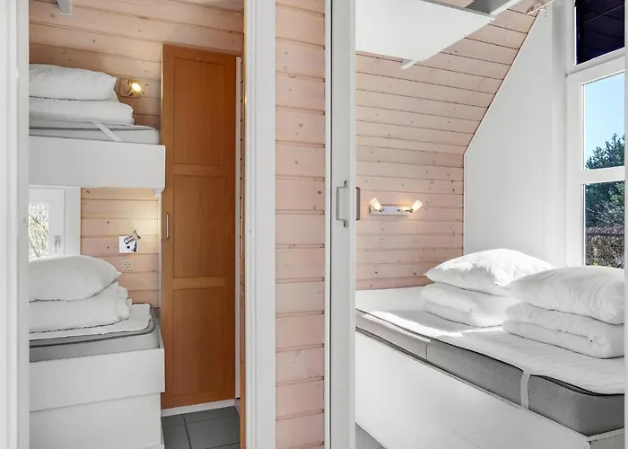 2 Bedroom Gorgeous In *